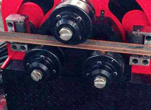 正式使用型材彎曲機前，應(yīng)了解這些內(nèi)容