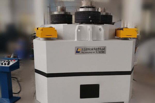 操作型材彎曲機需要了解這些要點